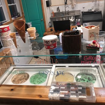 Higher Grounds Coffee & Ice Cream - Coffee & Tea Near Me - Kill Devil Hills, North Carolina