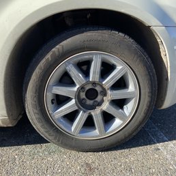 Don't go here for a tire rotation. My hubcap for my Chrysler 300 is now missing as a result. Don't go here for a tire rotation. My hubcap for my Chrysler 300 is now missing as a result.