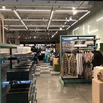 Bloomie's by Bloomingdale's - Department Stores Near Me - Fairfax, Virginia Bloomie's by Bloomingdale's - Department Stores Near Me - Fairfax, Virginia