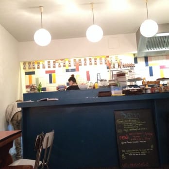 Barnini - The front desk - Bagels Near Me - Antwerp, VAN