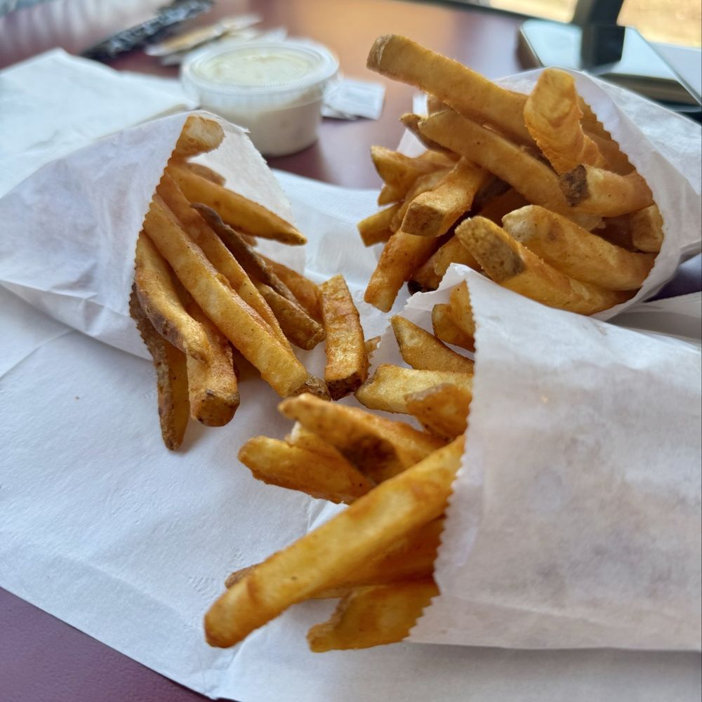 Nipps Drive Through - Crispy fresh fries - Burgers Near Me - Longview, Washington