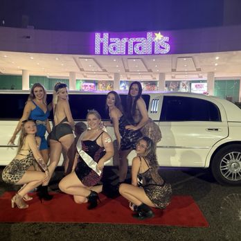 Shamrock Limousine - Limos Near Me - Omaha, Nebraska Shamrock Limousine - Limos Near Me - Omaha, Nebraska