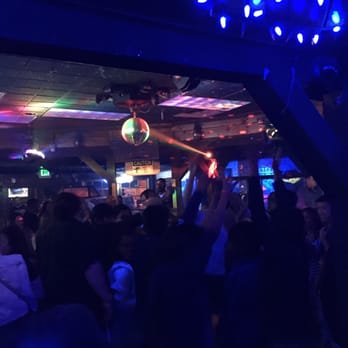 Molly Magees - Good crowd, nice music, and good bartender - Irish Pub Near Me - Mountain View, California Molly Magees - Good crowd, nice music, and good bartender - Irish Pub Near Me - Mountain View, California