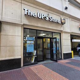 UPS Store 77002 UPS Store 77002