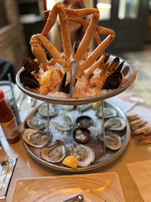 Oyster House Seafood & O-Bar by null