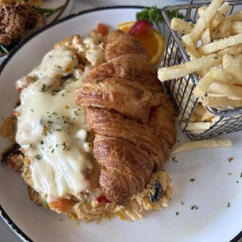 Taste & Glory - Tom Yum Scramble - Breakfast & Brunch Near Me - San Mateo, California Taste & Glory - Tom Yum Scramble - Breakfast & Brunch Near Me - San Mateo, California
