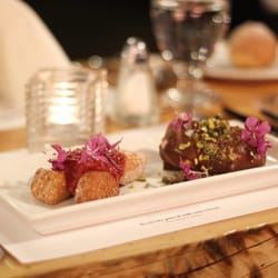 1609 Restaurant & Lounge