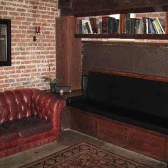 Bathtub Gin - Cocktail Bars Near Me - Seattle, Washington