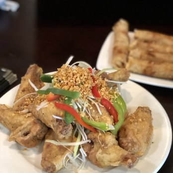 PT Eatery - Garlic chicken wings - Vietnamese Near Me - San Diego, California PT Eatery - Garlic chicken wings - Vietnamese Near Me - San Diego, California
