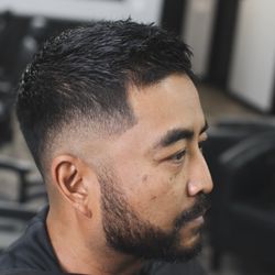 Speakeazy Apparel & Barbershop