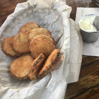 Skyway Bar & Grill - Barbeque Near Me - Zigzag, Oregon