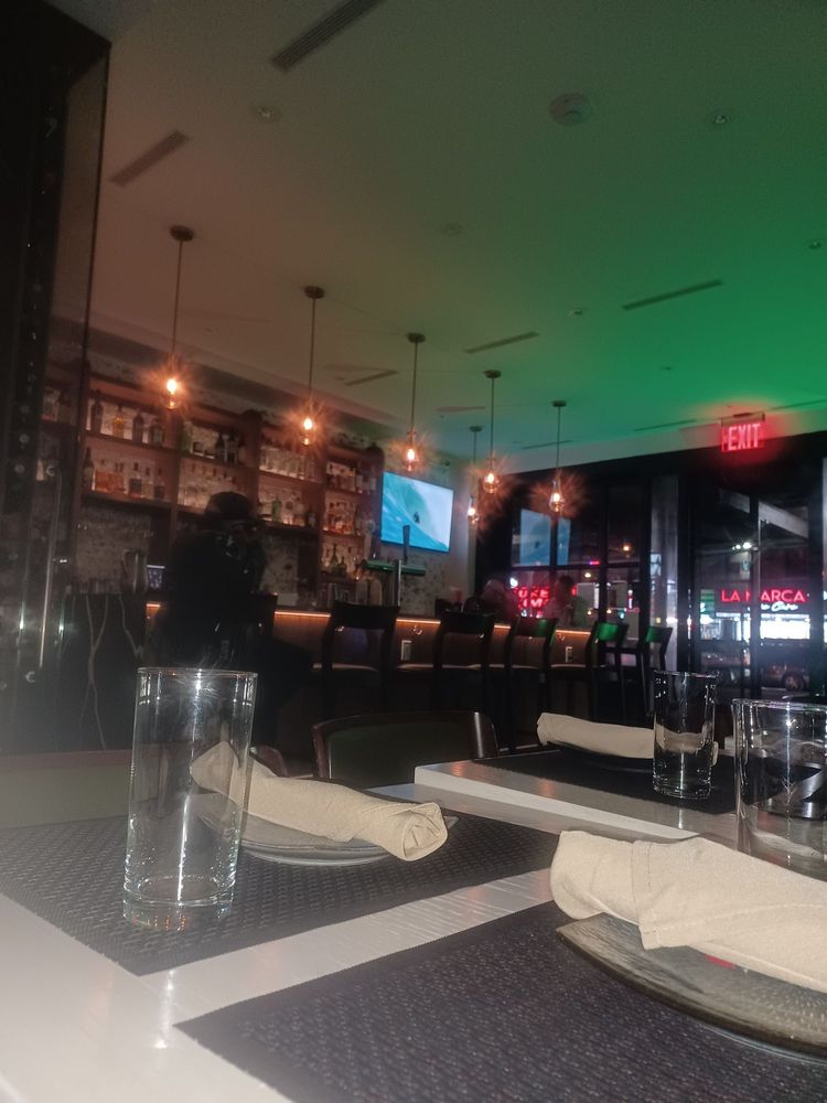 Napa in the Heights Seafood & Wine Bar