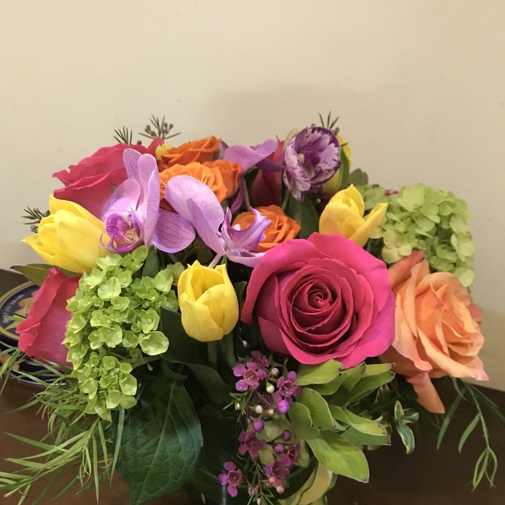 Picture does not do this arrangement justice!