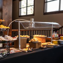 Grill On The Gore - Breads and crackers in the unlimited soup & chili buffet