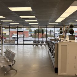 Twist & Turn Laundromat Services
