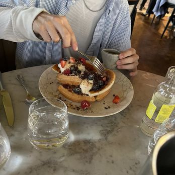 Duck & Waffle - Elvis dessert - Modern European Near Me - London, XGL Duck & Waffle - Elvis dessert - Modern European Near Me - London, XGL