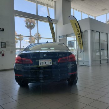 Hertz Rent A Car - Inside - Car Rental Near Me - Ventura, California