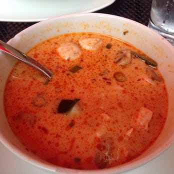 Aroma Noodlebar - Tom Kha Ghai soup full of chicken and mushrooms. Excellent soup for the money. - Chinese Near Me - Wiesbaden, HE