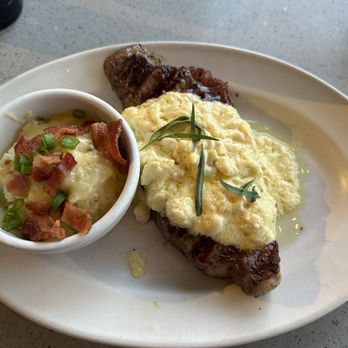 The Arrogant Butcher - Featured Entree - NY Strip w/ creamy Bérenaise sauce and jumbo crab. (Not seeing jumbo crab) - American Near Me - Phoenix, Arizona