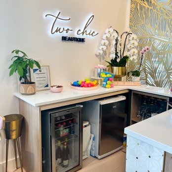 Two Chic Beautique - Eyelash Service Near Me - Orlando, Florida Two Chic Beautique - Eyelash Service Near Me - Orlando, Florida