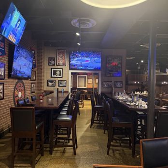 Brick House Tavern + Tap - Dining area - American Near Me - Princeton, New Jersey