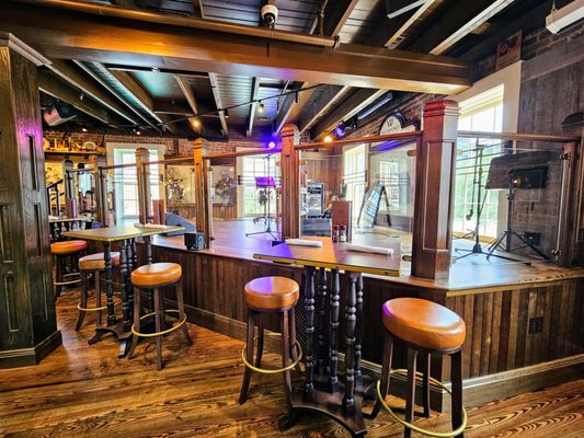 Wexford, Savannah's Irish Pub by null