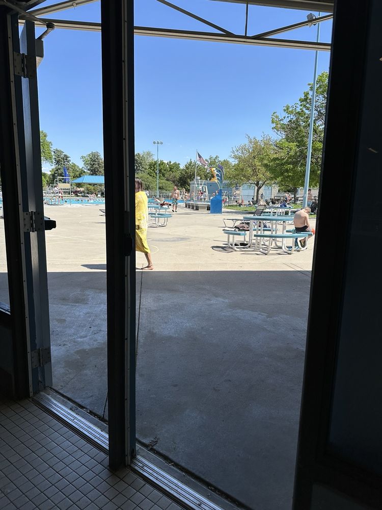LINCOLN PARKMOYER POOL Updated October 2024 1340 Gunnison Ave