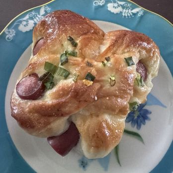Bakery Delights - Hot dog bun - Bakeries Near Me - Fresno, California