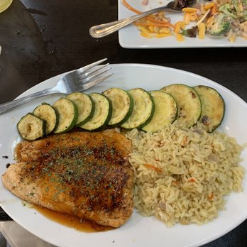 Ruby Tuesday - Hickory Bourbon Salmon - American Near Me - Urbandale, Iowa