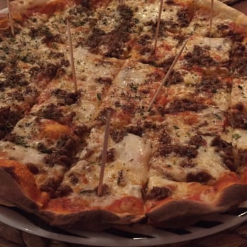 Simplesmente Pizza Bar - Pizza boloñesa. - Pizza Near Me - Lisbon, 11