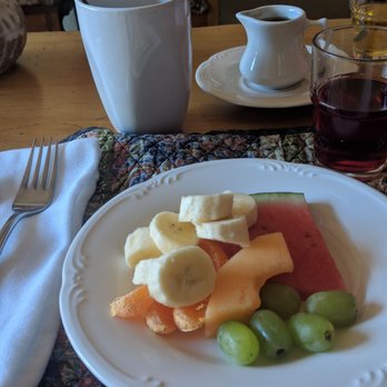 Apple Orchard Inn - My fruit was so yummy - Bed & Breakfast Near Me - Sedona, Arizona Apple Orchard Inn - My fruit was so yummy - Bed & Breakfast Near Me - Sedona, Arizona