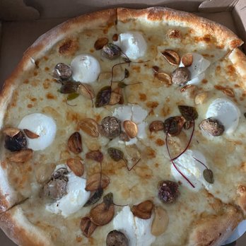 Molinari's - The Lucca, VERY good but felt "heavy" because of the truffle oil. - Pizza Near Me - Dorchester, Massachusetts Molinari's - The Lucca, VERY good but felt "heavy" because of the truffle oil. - Pizza Near Me - Dorchester, Massachusetts