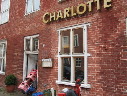 Maison Charlotte by null