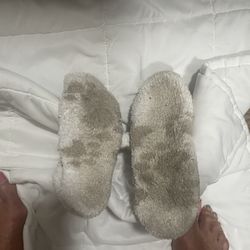 Red Roof Inn & Suites Corbin - Wore these socks for 1 hour, filthy floors