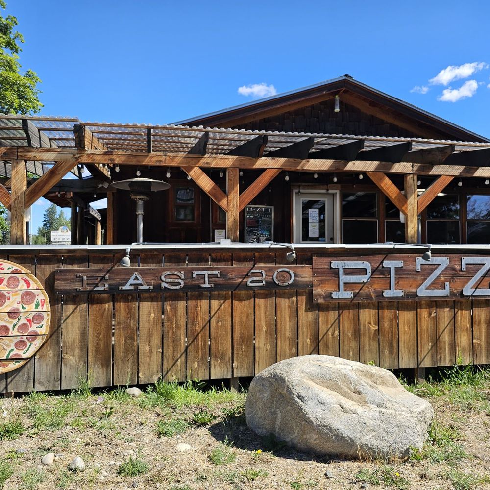 East 20 Pizza - Close up - Pizza Near Me - Winthrop, Washington East 20 Pizza - Close up - Pizza Near Me - Winthrop, Washington