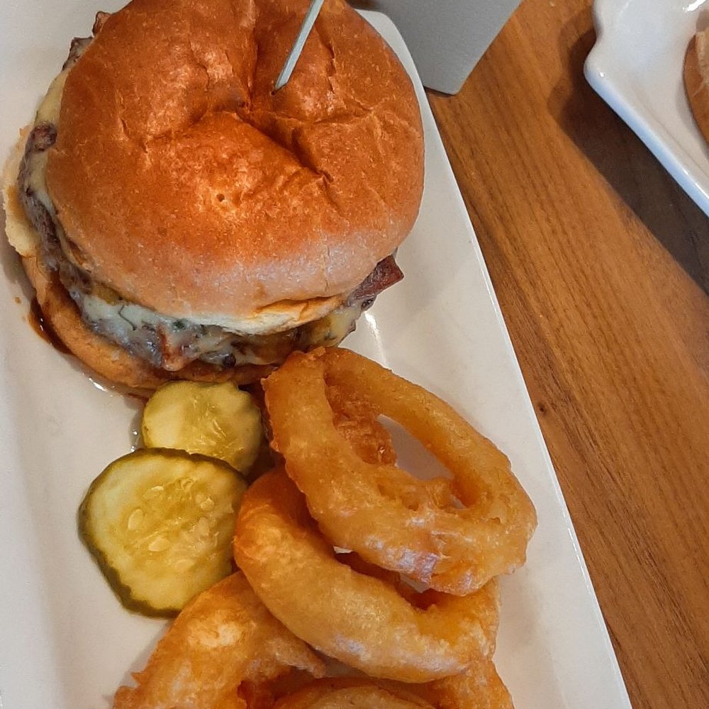 BRU Burger Bar - Burgers Near Me - Noblesville, Indiana BRU Burger Bar - Burgers Near Me - Noblesville, Indiana