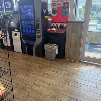 Royal Farms - Chicken Shop Near Me - Laurel, Maryland Royal Farms - Chicken Shop Near Me - Laurel, Maryland