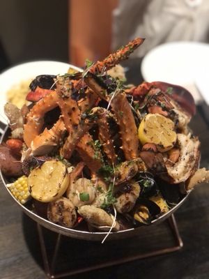 Q1227 Restaurant by null