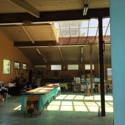 Artis Anima Studio Of Fine Arts - Inside is pretty bright and spacious