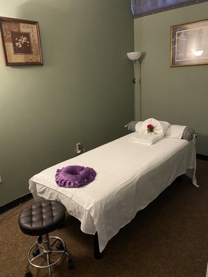 Body Massage-Foot Massage-Couples Massage - We offer full body massage, foot massage, or a combination of both. Couple massages, and 4 hand massages are also available. Walk-Ins are welcome or you can call us today to book your appointment. Body Massage-Foot Massage-Couples Massage - We offer full body massage, foot massage, or a combination of both. Couple massages, and 4 hand massages are also available. Walk-Ins are welcome or you can call us today to book your appointment.