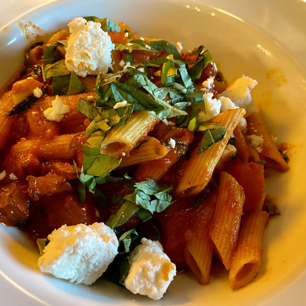 Trapeze Restaurant - Penne Con Pomodora E Melanzane - Italian Near Me - Burlingame, California Trapeze Restaurant - Penne Con Pomodora E Melanzane - Italian Near Me - Burlingame, California