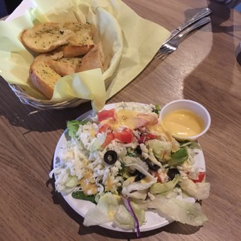 Cannataro's - Salad and their garlic bread - Italian Near Me - Chino, California
