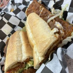 The Wurlitzer Pizza - Vegan Buffalo chickn finger sub