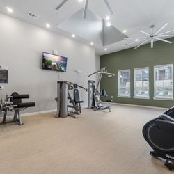 Bellwether Ridge Apartments