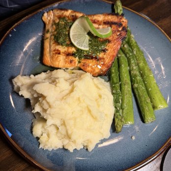 Hotel Sutter Restaurant - Salmon - New American Near Me - Sutter Creek, California