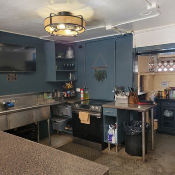 Seaside Hawaiian Hostel - Hostels Near Me - Honolulu, Hawaii Seaside Hawaiian Hostel - Hostels Near Me - Honolulu, Hawaii