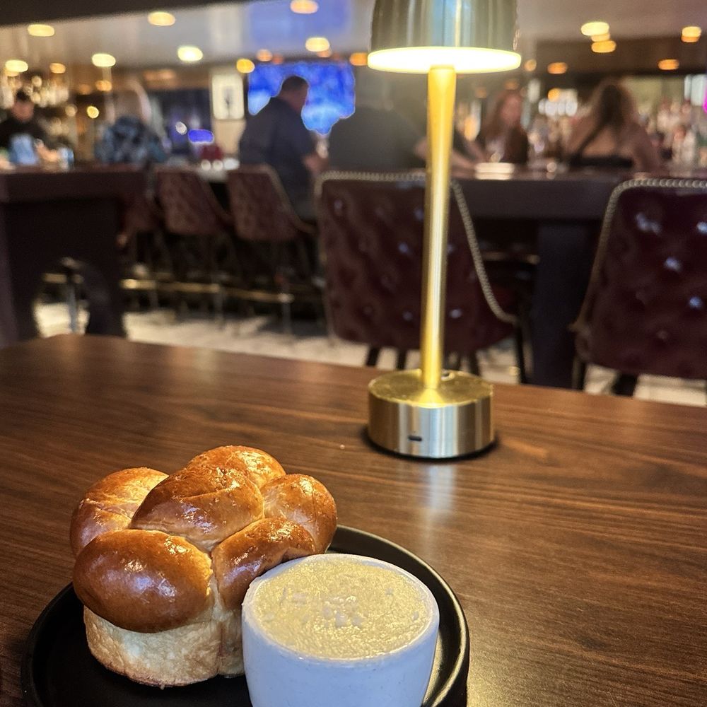Oscar's Steakhouse - Buttery bread - Steakhouses Near Me - Las Vegas, Nevada