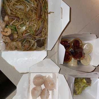 Spice 'n' Steam - Thick egg noodles, shumai, and shrimp dumpling! Lots of sauce too - Dim Sum Near Me - Eugene, Oregon Spice 'n' Steam - Thick egg noodles, shumai, and shrimp dumpling! Lots of sauce too - Dim Sum Near Me - Eugene, Oregon