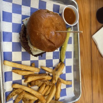 St. Augustine Seafood Company - The Anchor Burger - Seafood Near Me - St. Augustine, Florida