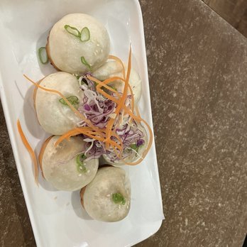 Yang Kee Dumpling - Pan fried pork buns - Dim Sum Near Me - Davis, California Yang Kee Dumpling - Pan fried pork buns - Dim Sum Near Me - Davis, California